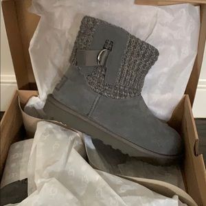Brand NIB Ugg Classic Solent Boots